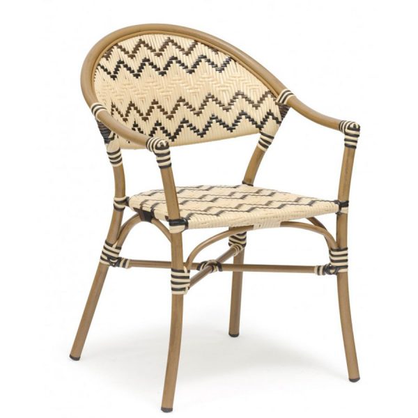 Fíchalo ahora antes de que sea tarde: las sillas de ratán de Alcampo que  son baratas y parecen caras para dar estilazo sin gastar mucho a tu terraza