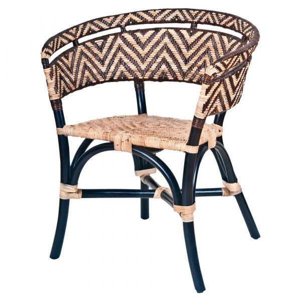 silla con estructura de bambu y rattan natural en asiento y respaldo